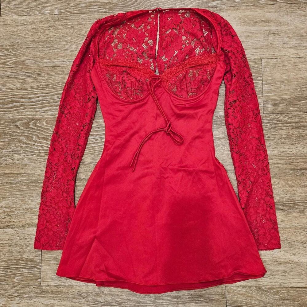 HOUSE OF CB 'Jennica' Red Rose Satin And Lace Mini Dress